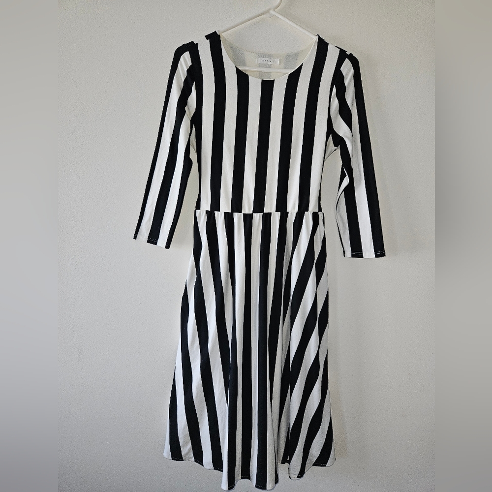 Reborn J Black/White Striped Midi Dress S  Tie back